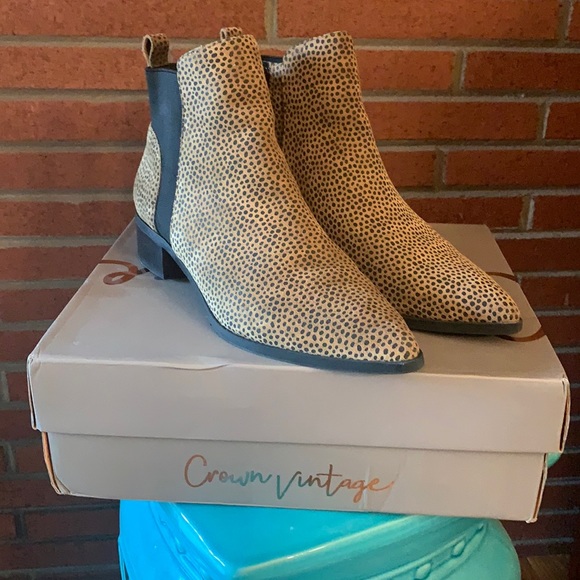 Crown Vintage Afeesa leopard bootie